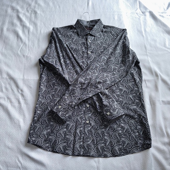 Sand Dress Shirt, Size 42 (L), Black and White Paisley Pattern - Picture 4 of 9